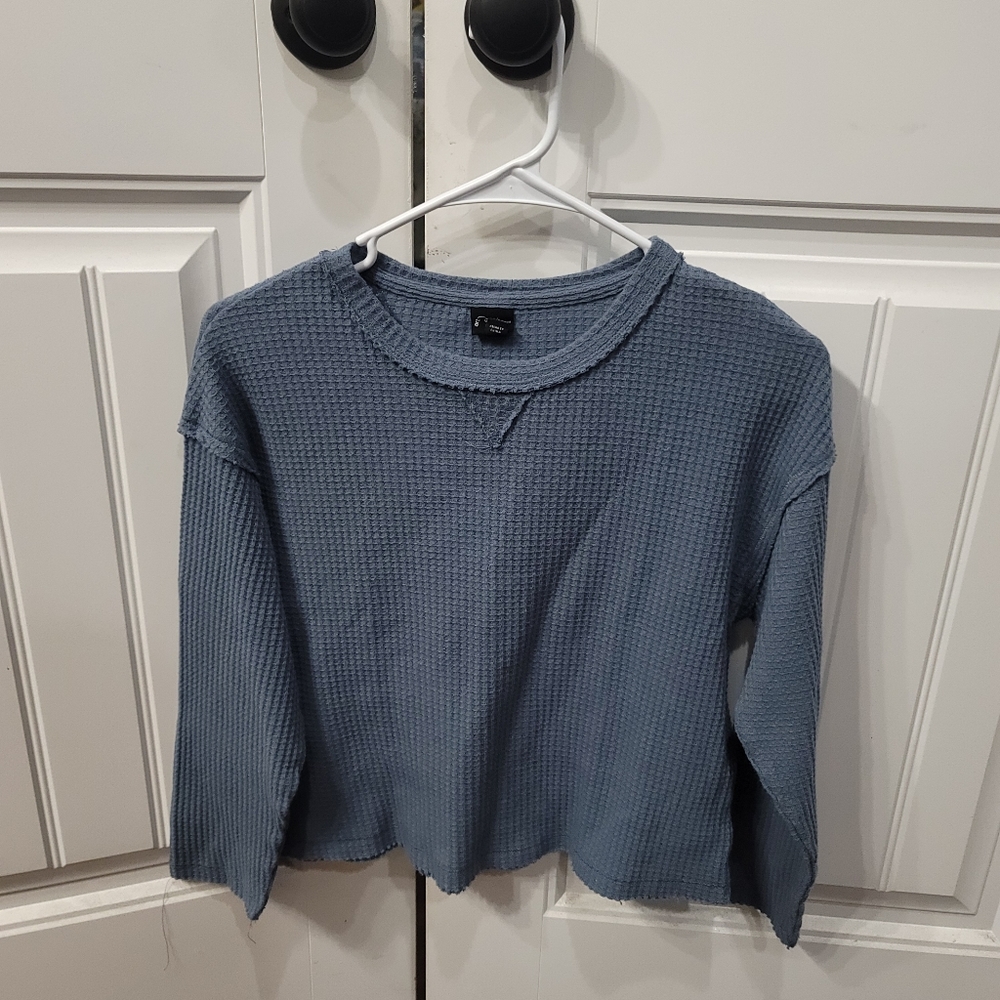 Crop top sweater